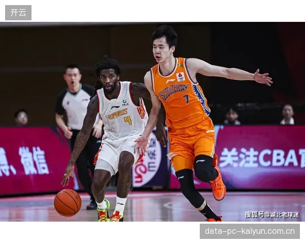 球队必须摆脱历史战绩的心理包袱，主帅德萨布尔需为这支新军注入强大的精神力量。